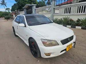 Toyota Altezza 2004 White