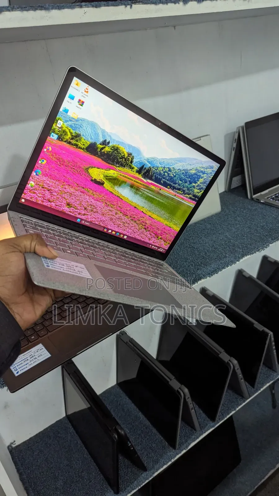New Laptop Microsoft Surface Laptop 3 8GB Intel Core i5 SSD 256GB