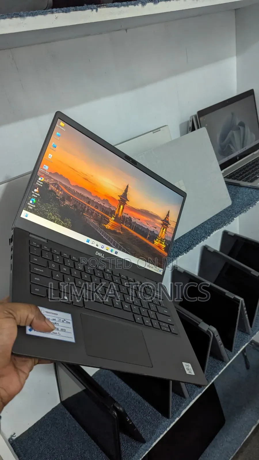 New Laptop Dell 16GB Intel Core i5 SSD 512GB