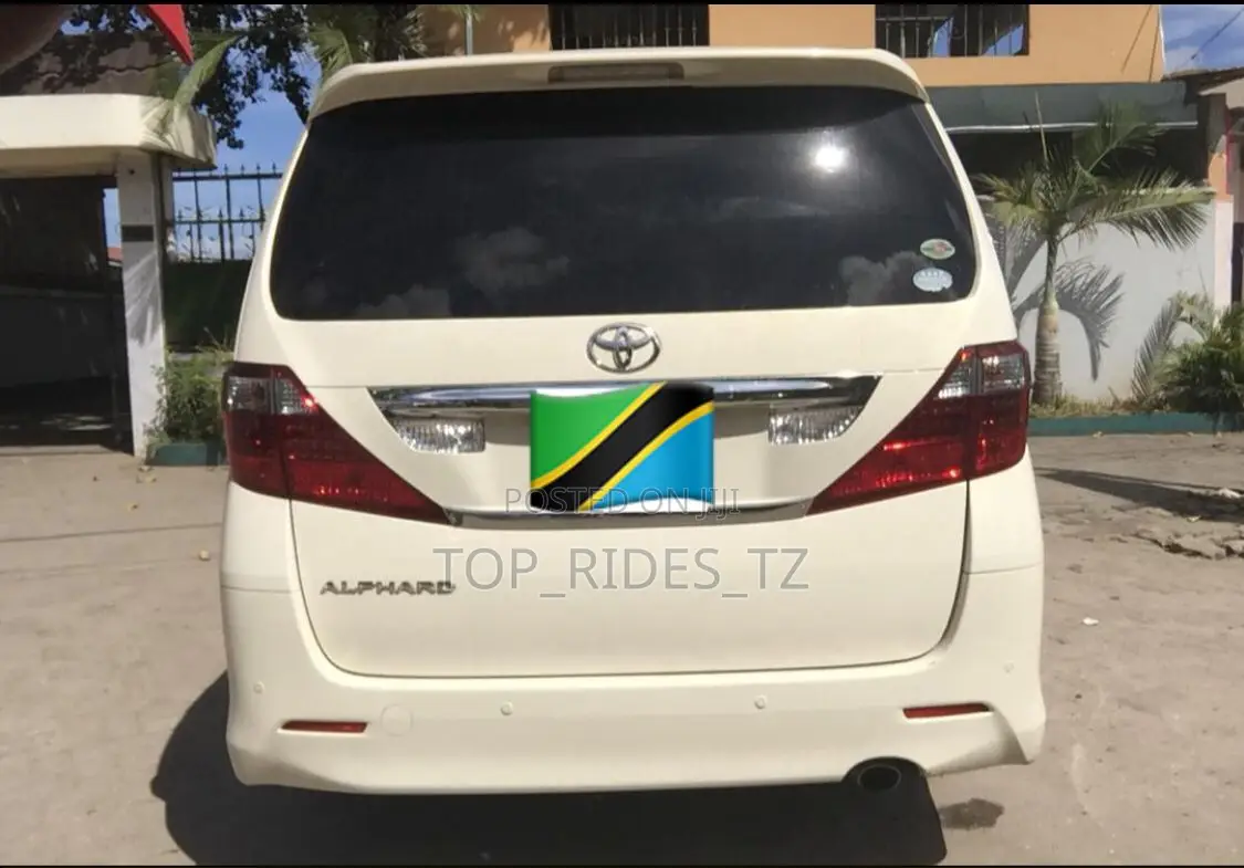 Toyota Alphard 2.4 Petrol AWD 2008 Pearl