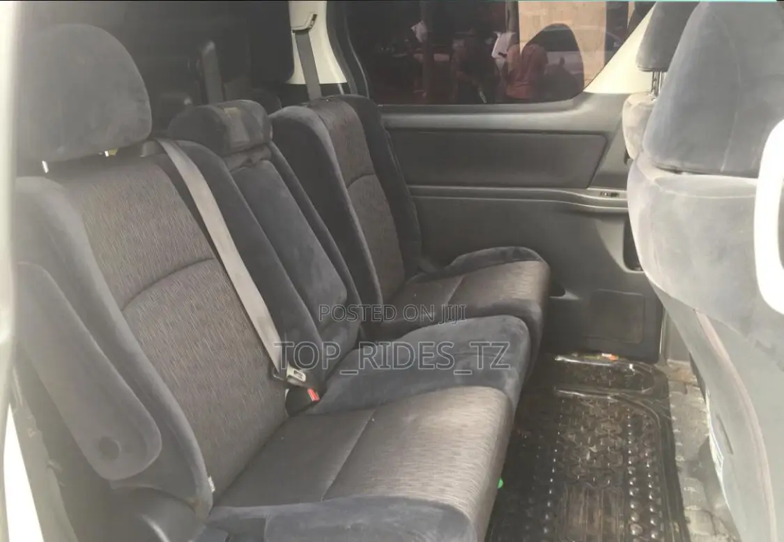 Toyota Alphard 2.4 Petrol AWD 2008 Pearl