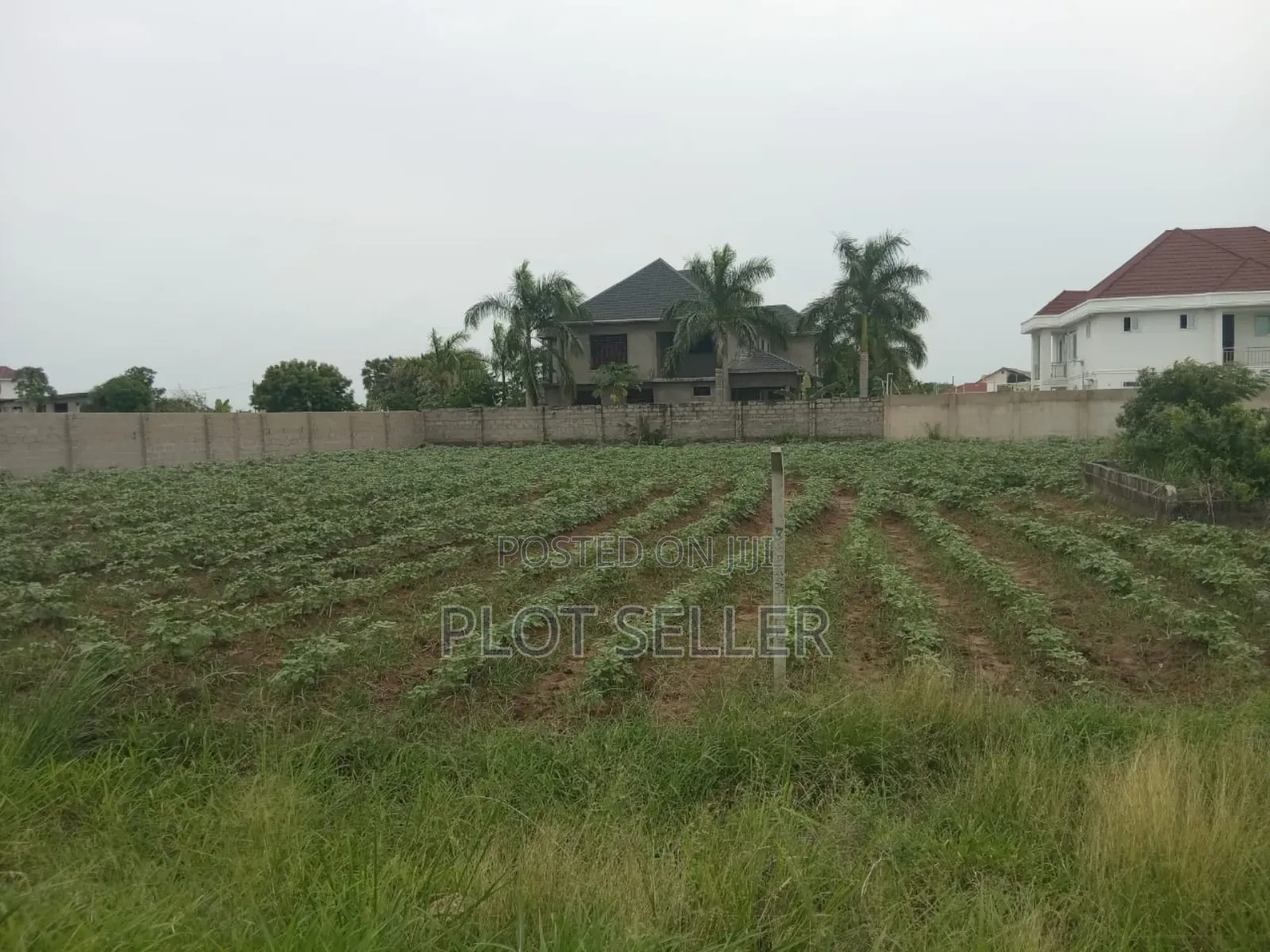 Plot in Kigamboni Mwongozo Beach for Sale