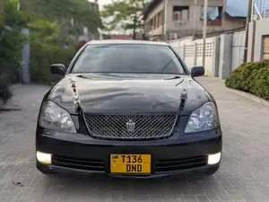 Toyota Crown 2005 Black