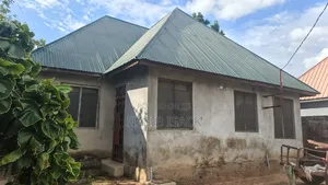 3bdrm House in Nyamongoro for sale