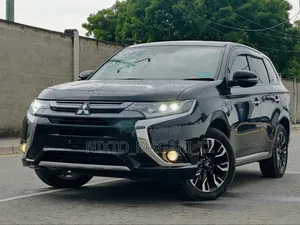 Mitsubishi Outlander 2015 Black