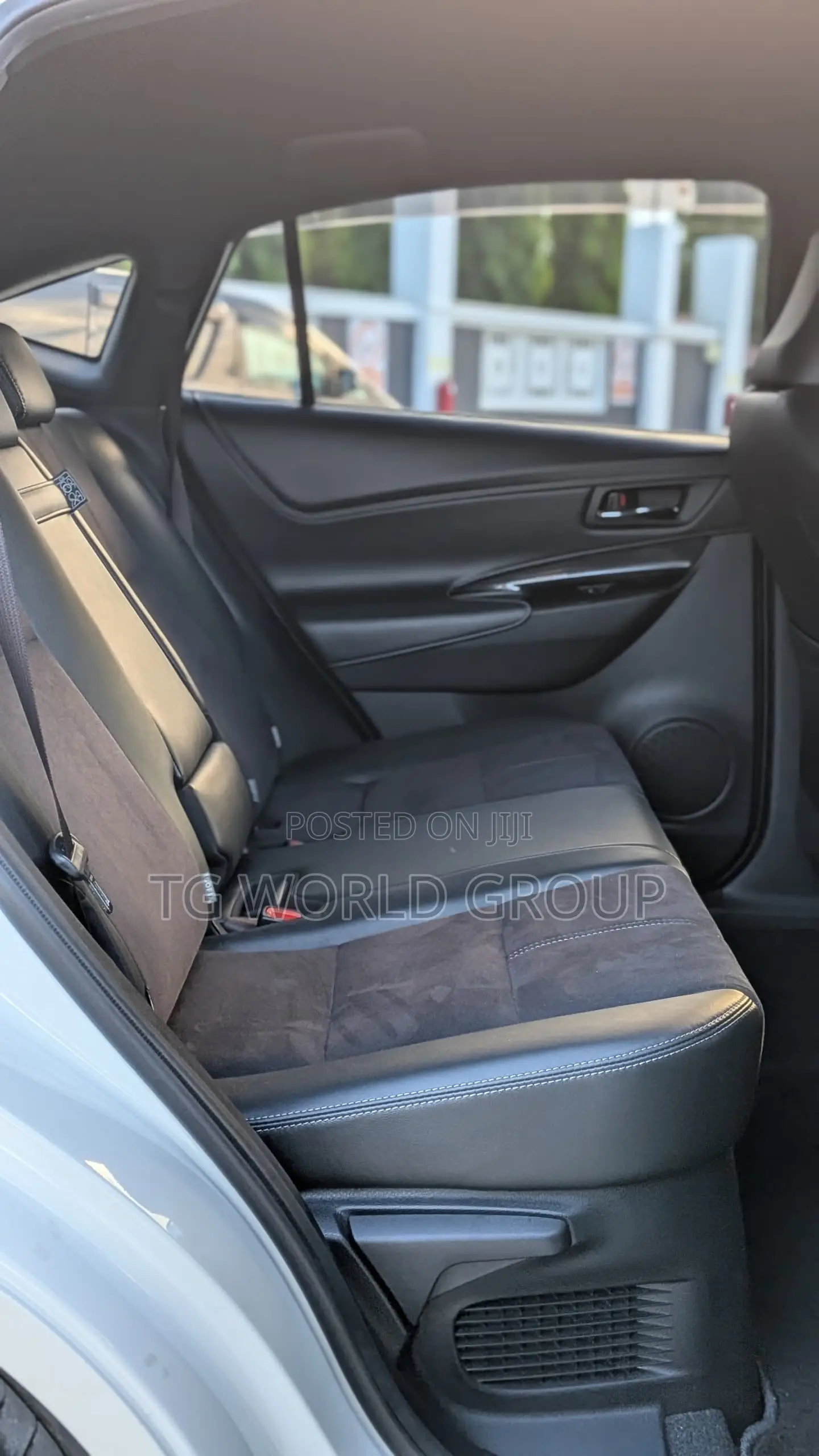 Toyota Harrier 2.0 2016 White