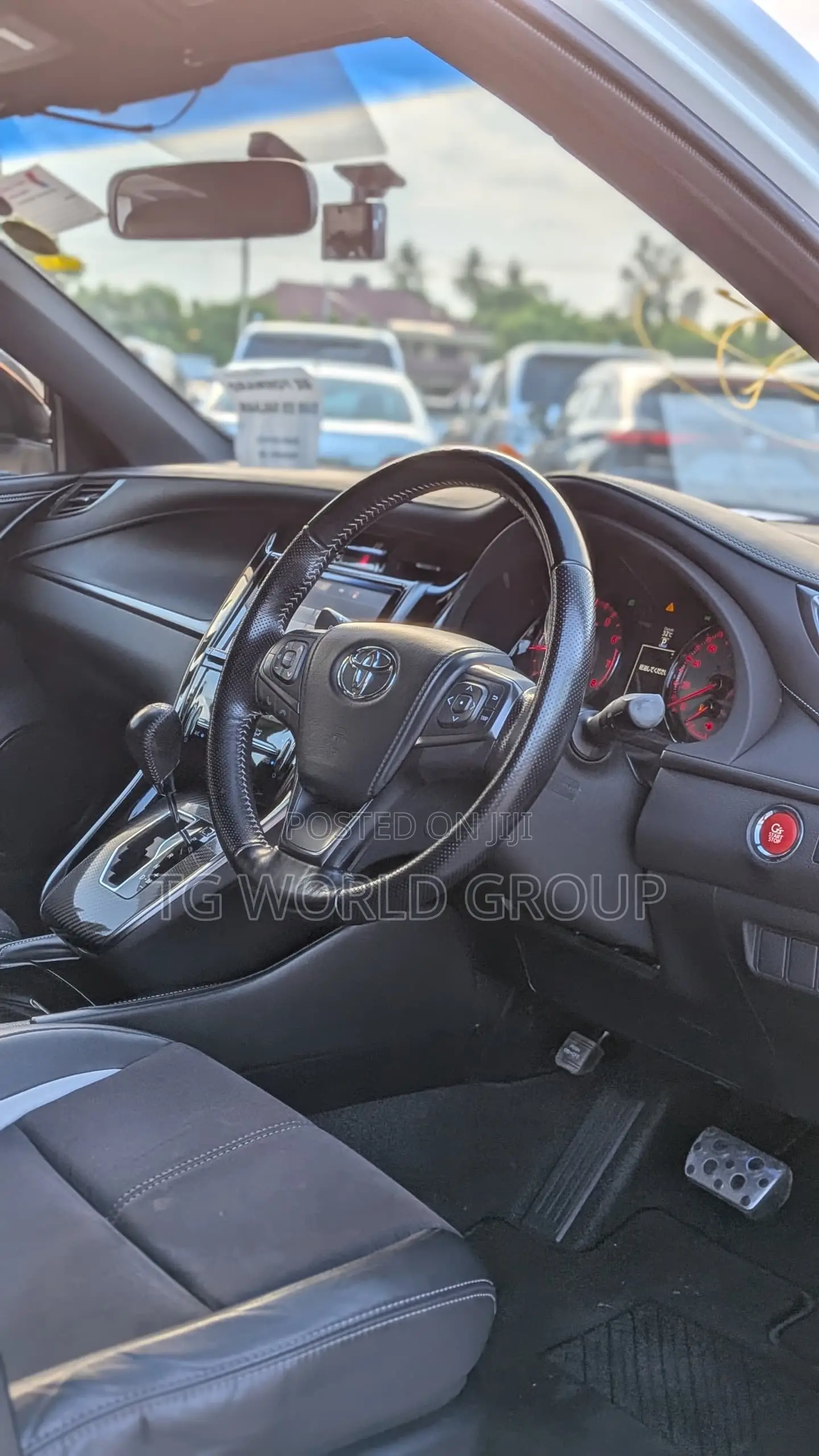 Toyota Harrier 2.0 2016 White