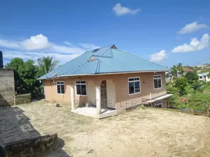 2bdrm Mansion in Kimara for sale