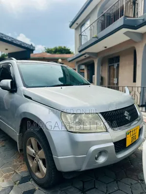 Suzuki Escudo 2006 Silver