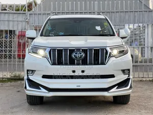 Toyota Land Cruiser Prado 2023 White