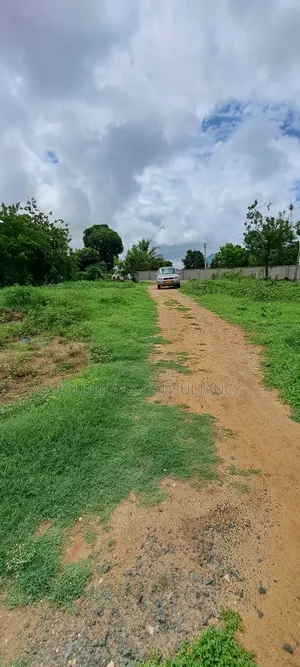 Kiwanja Kinauzwa Bunju a Mihanzini Nyuma Ya Kairuki Hospital
