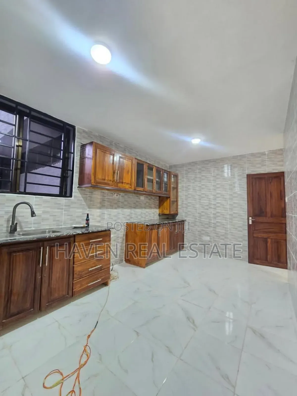 7bdrm House in Masaki for rent