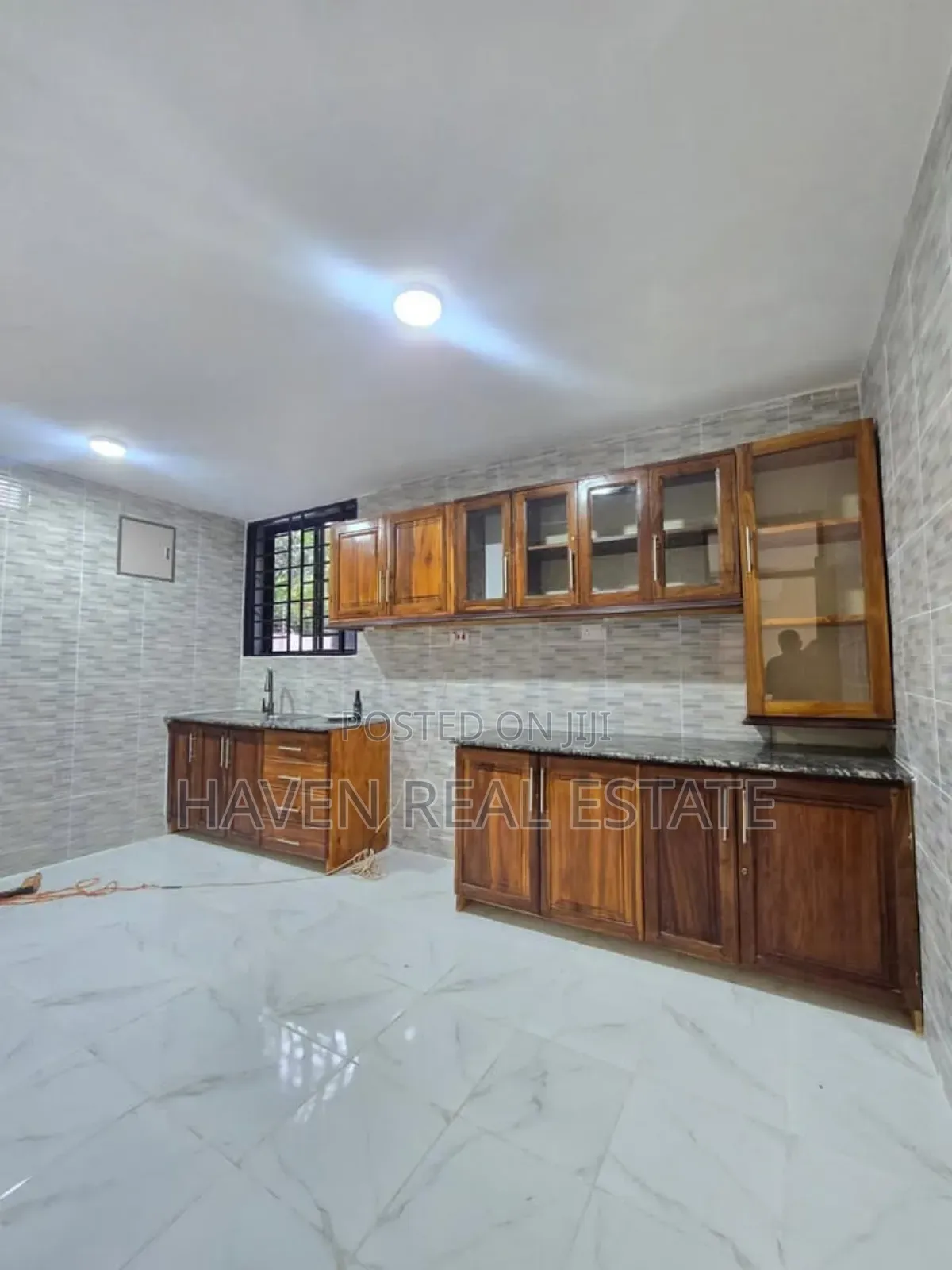 7bdrm House in Masaki for rent