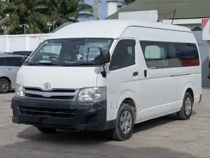 Toyota HiAce 2011 White