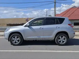 Toyota RAV4 2.0 VVT-i 2008 Silver