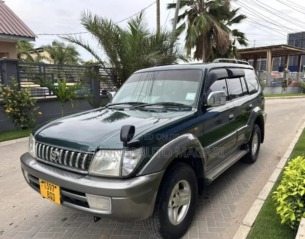 Toyota Land Cruiser Prado 2000 Green