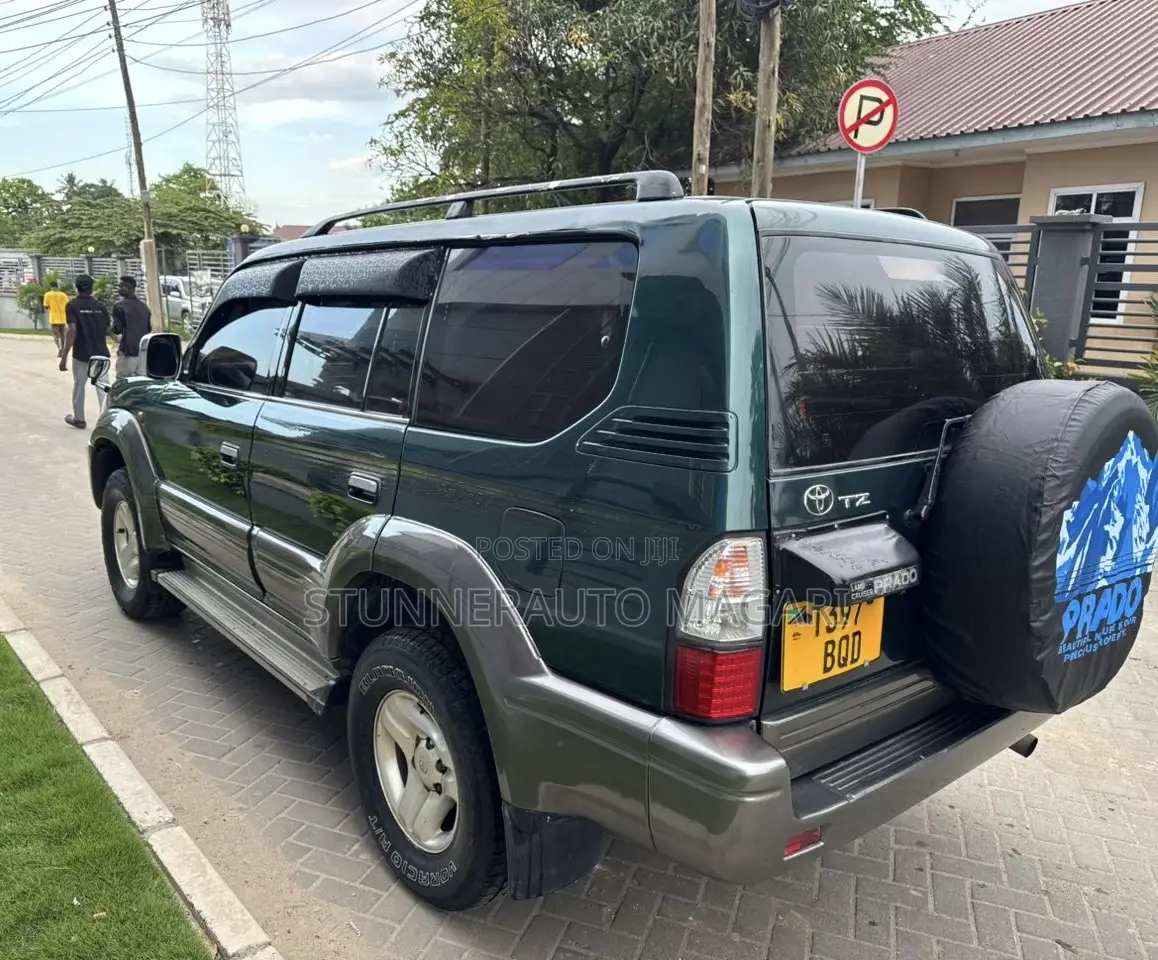 Toyota Land Cruiser Prado 2000 Green