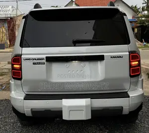 Toyota Land Cruiser Prado 2025 White