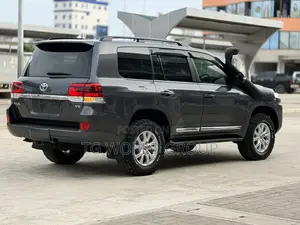 Toyota Land Cruiser 2020 Gray