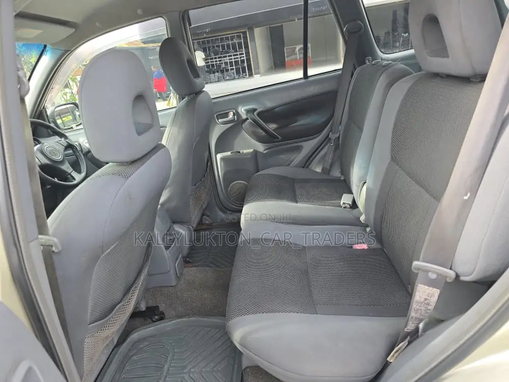 Toyota RAV4 2005 Silver