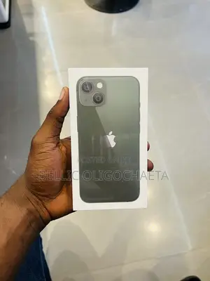 New Apple iPhone 13 128 GB Green