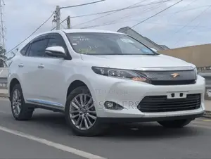 Toyota Harrier 2.5 Hybrid 4WD 2016 White