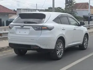 Toyota Harrier 2.5 Hybrid 4WD 2016 White