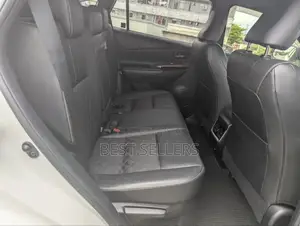 Toyota Harrier 2.5 Hybrid 4WD 2016 White