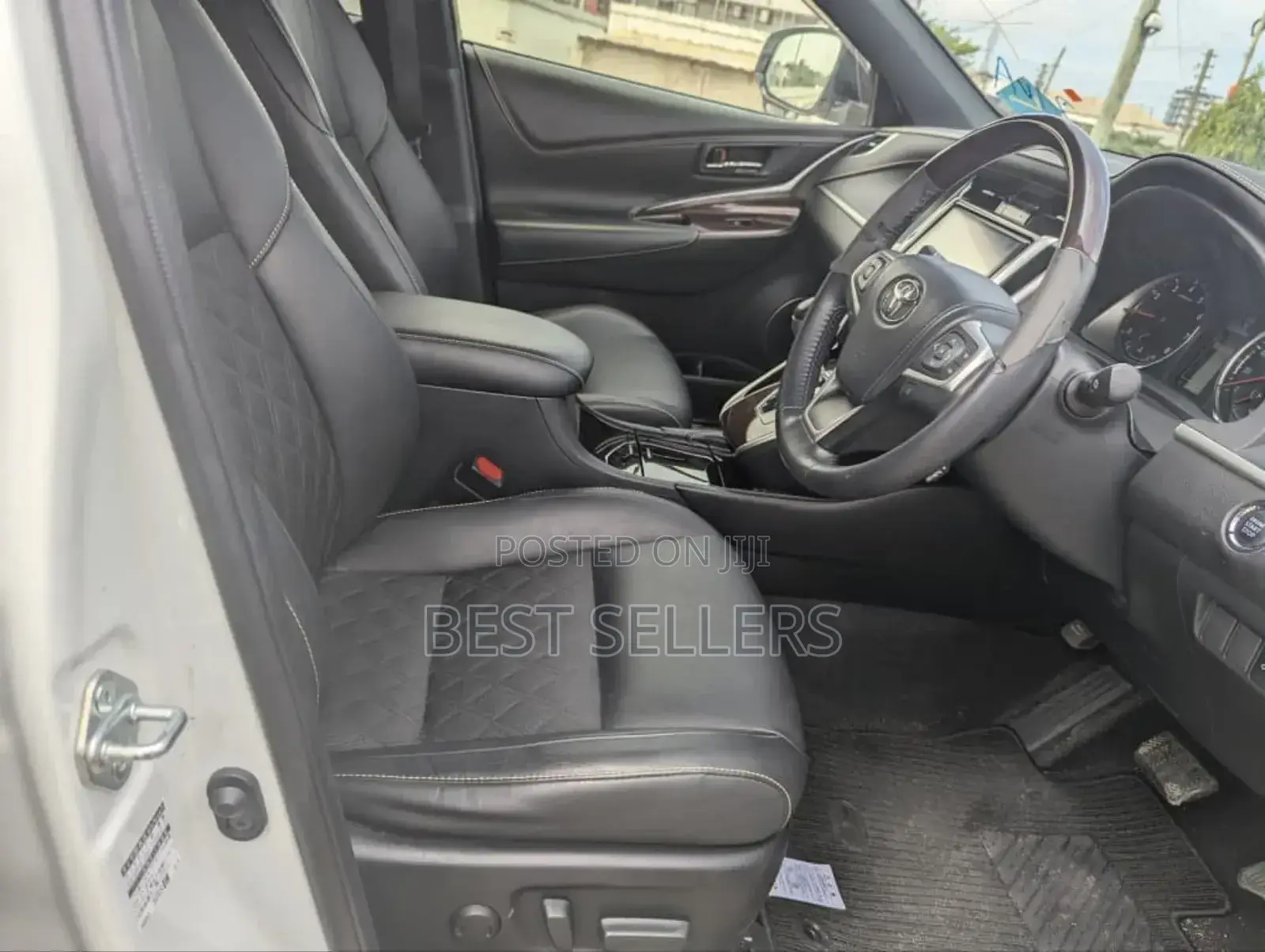 Toyota Harrier 2.5 Hybrid 4WD 2016 White