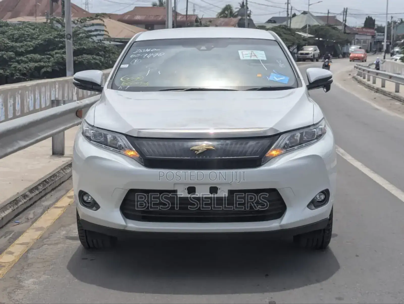 Toyota Harrier 2.5 Hybrid 4WD 2016 White