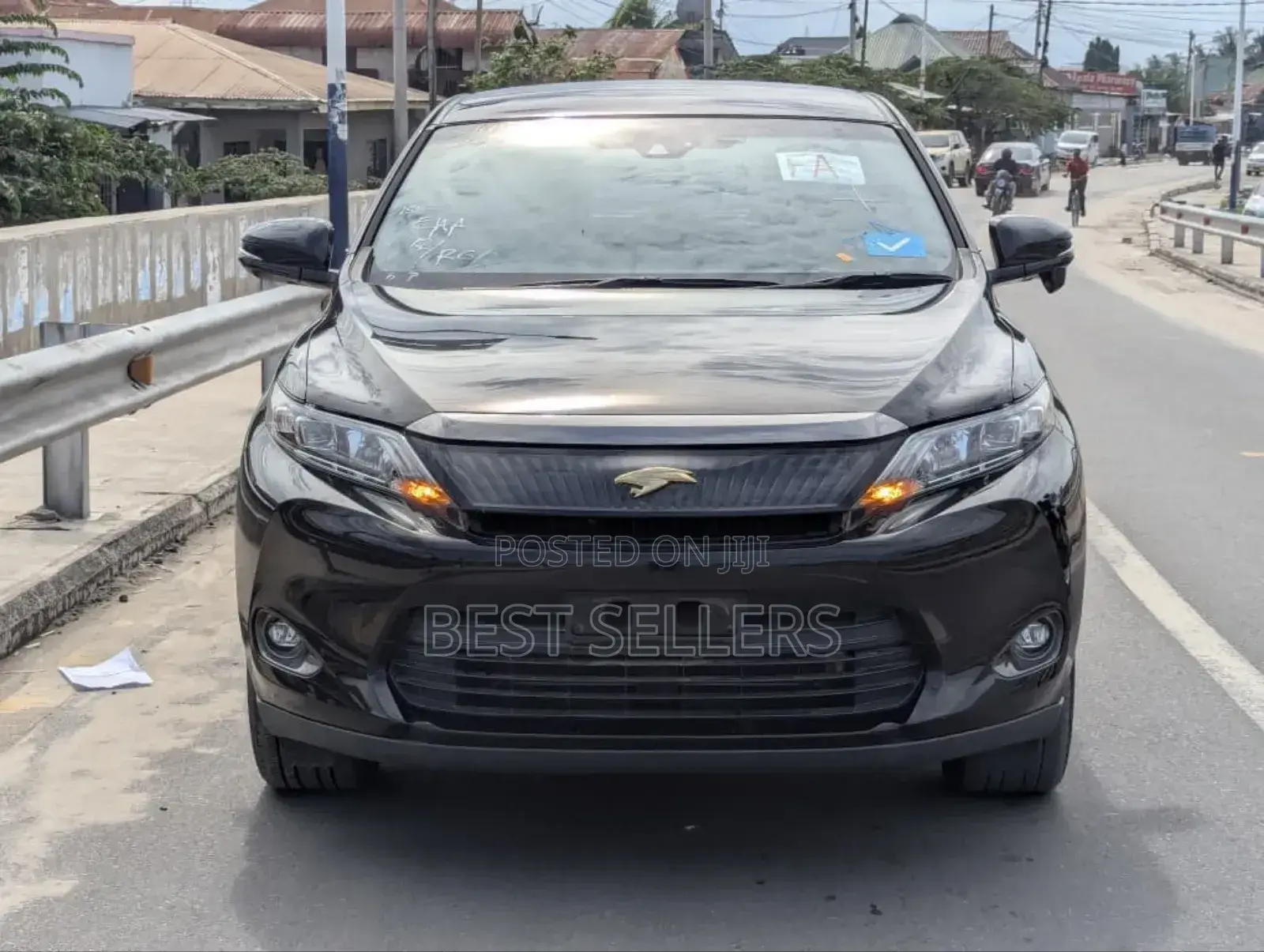 Toyota Harrier 2.0 4WD 2016 Black