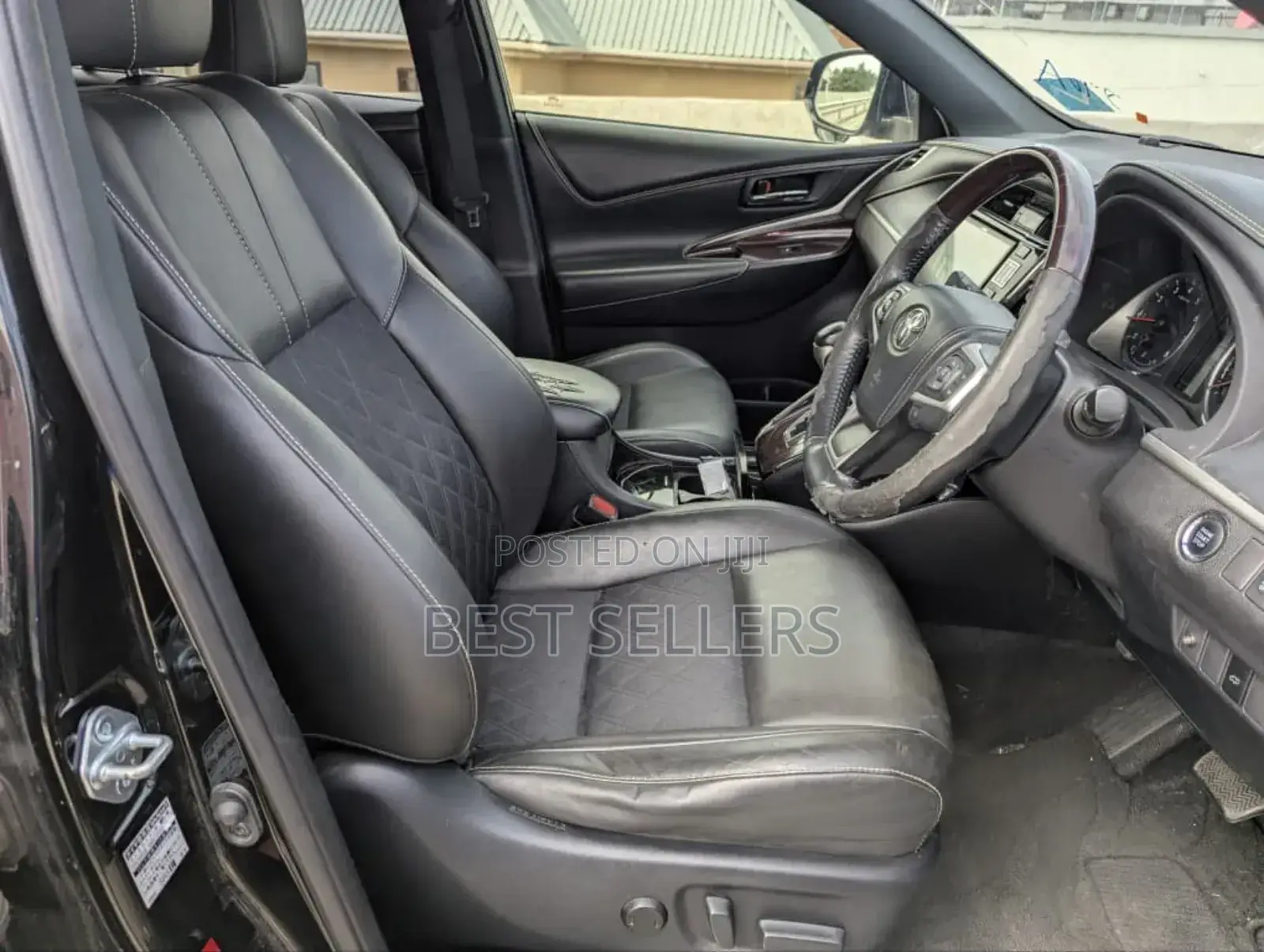 Toyota Harrier 2.0 4WD 2016 Black
