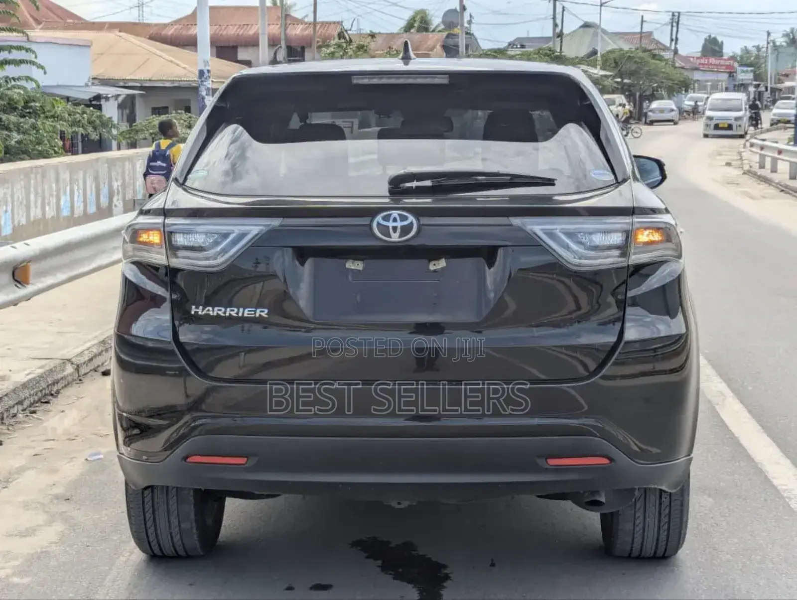 Toyota Harrier 2.0 4WD 2016 Black