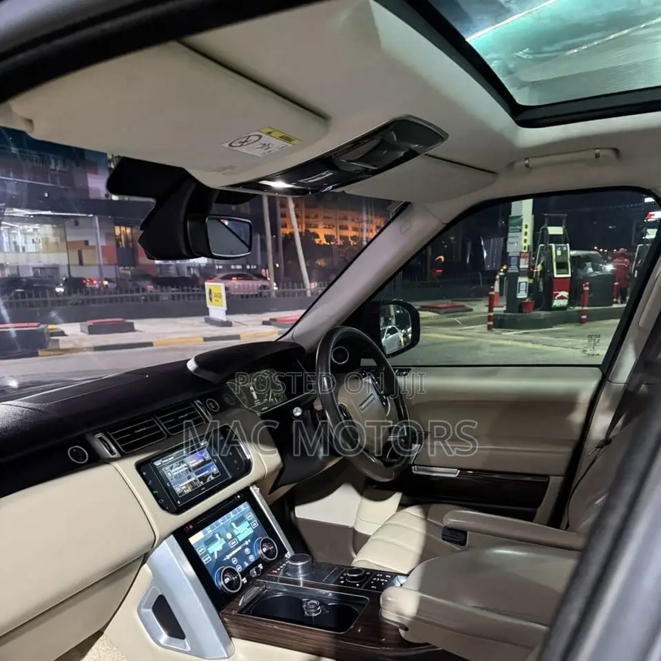 Land Rover Range Rover Vogue 2015 Green