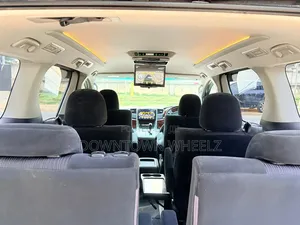 Toyota Vellfire 2010 White