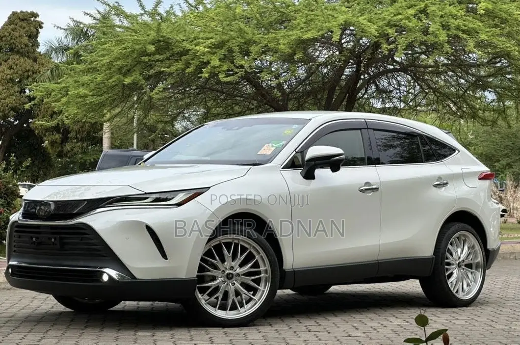 Toyota Harrier 2.0 2020 White