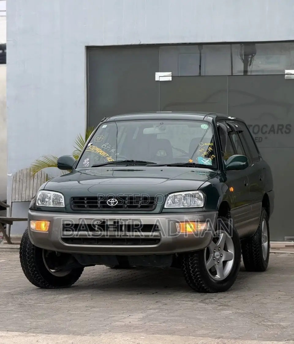 Toyota RAV4 1999 Green