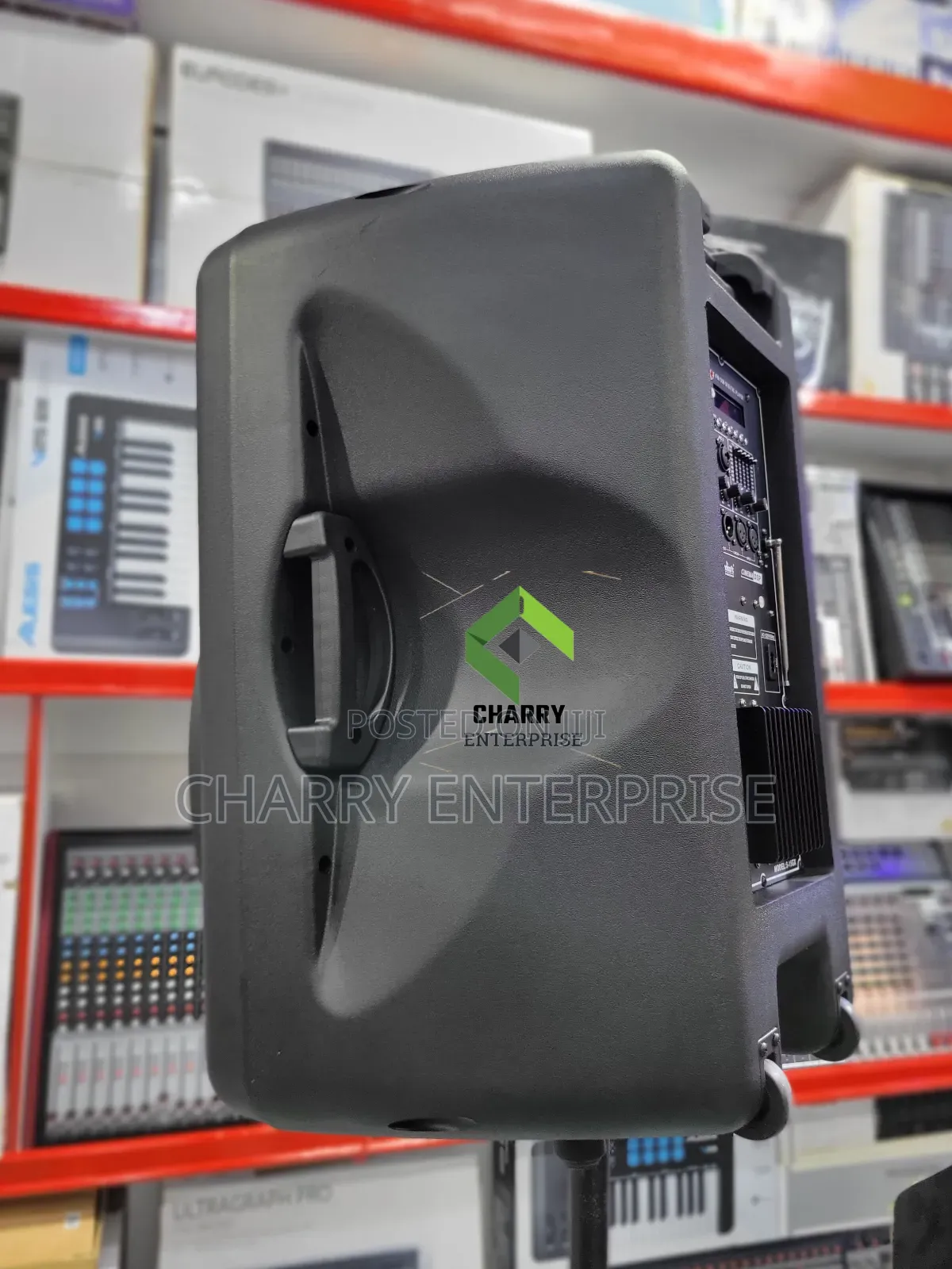 Powerful Soundsoft 15inch Active Pa Speaker Rechargeable WTH Amplifier