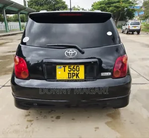 Toyota IST 2005 Black