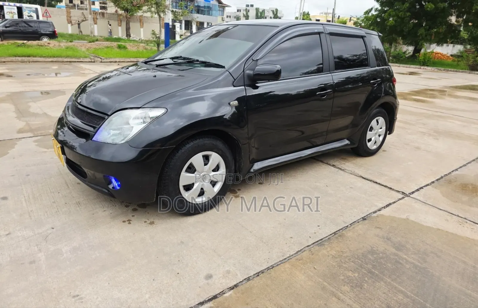 Toyota IST 2005 Black