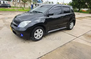 Toyota IST 2005 Black