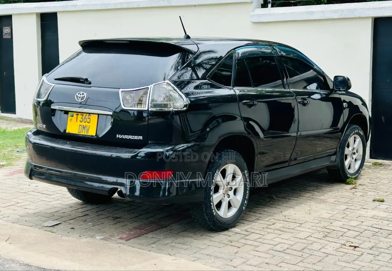 Toyota Harrier 2.4 2007 Black