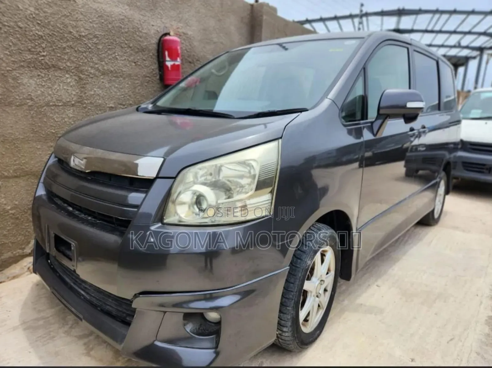 Toyota Noah 2008 Gray