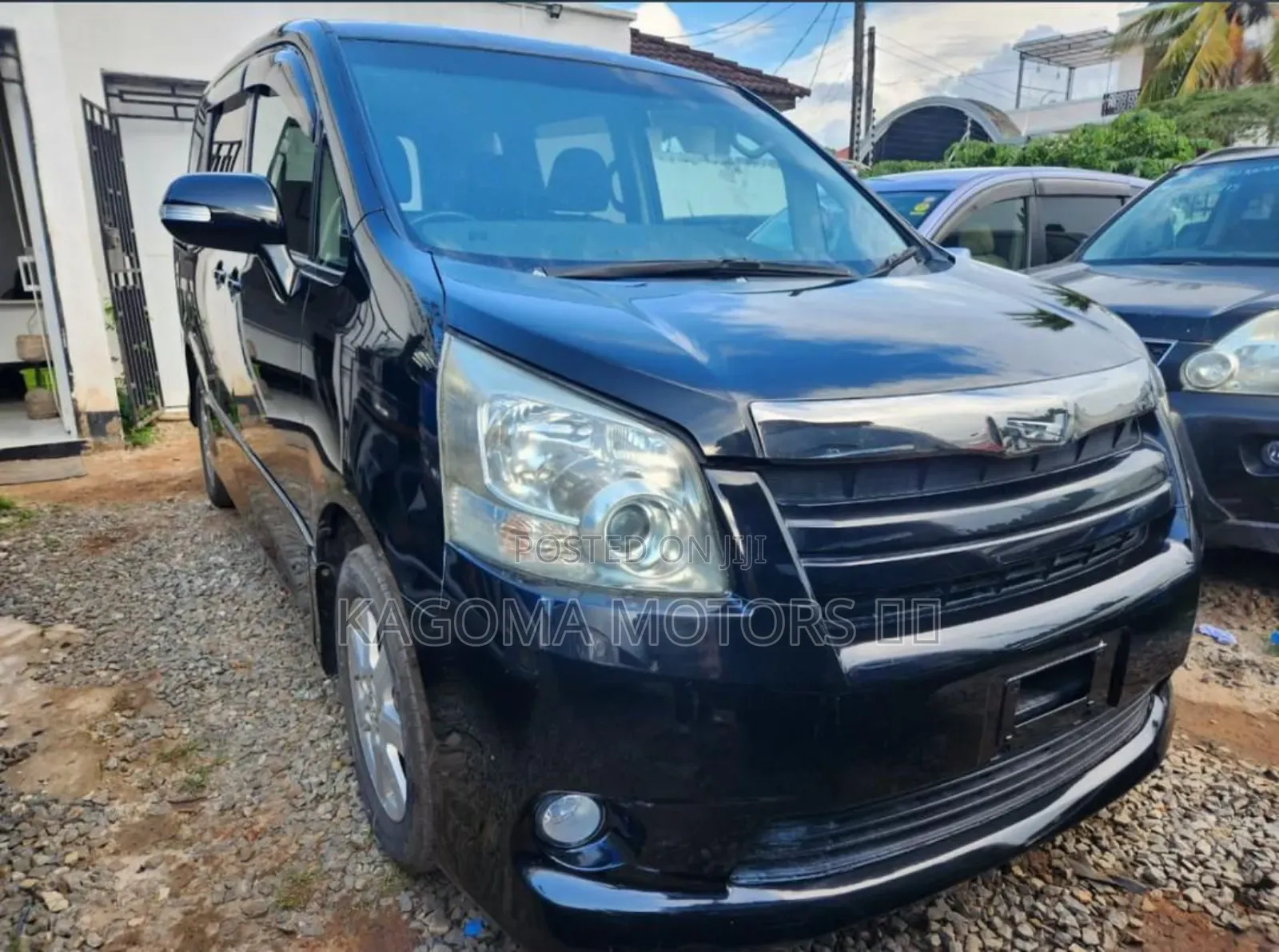 Toyota Noah 2008 Gray