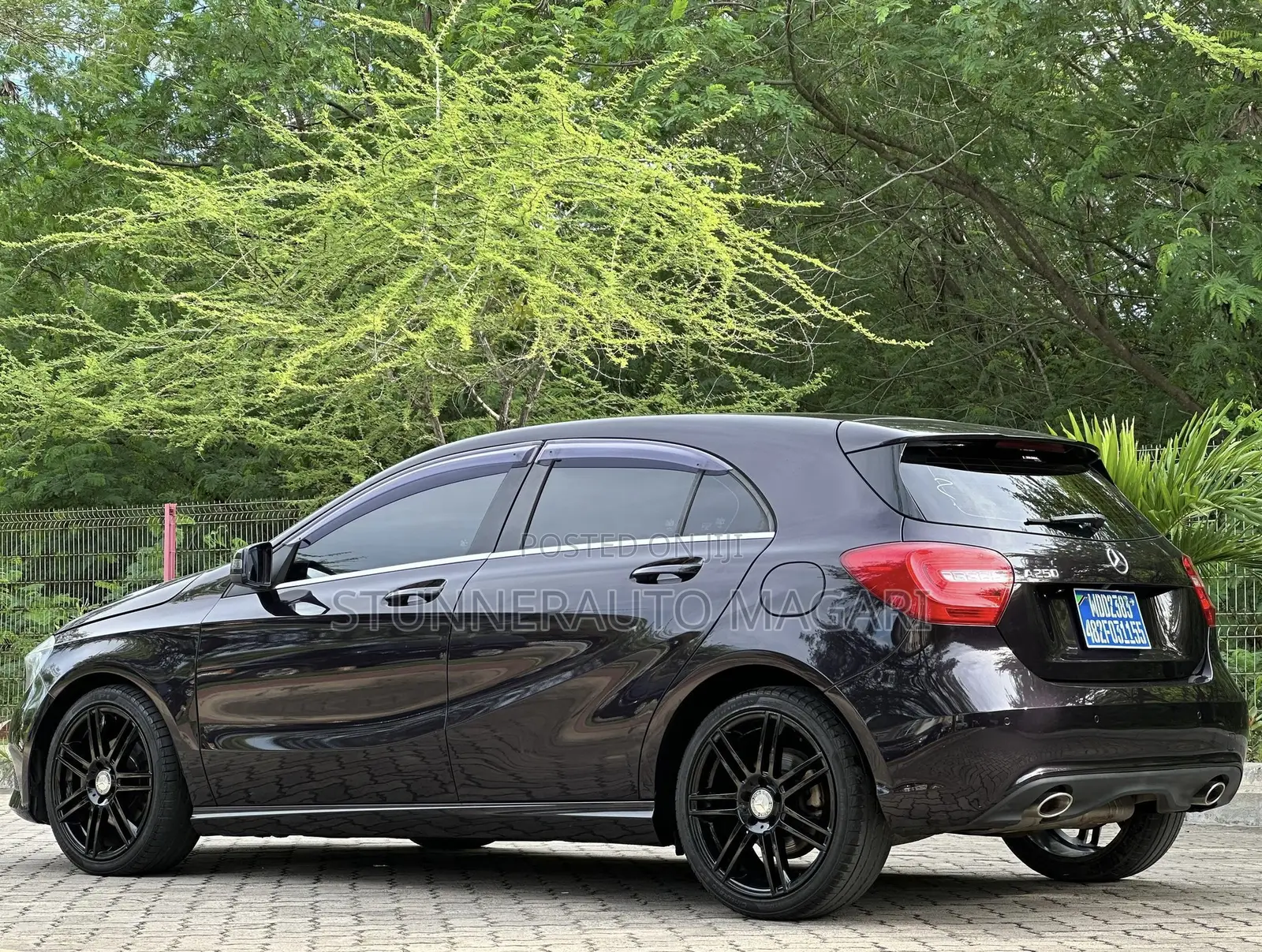 Mercedes-Benz A-Class 2013 Maroon