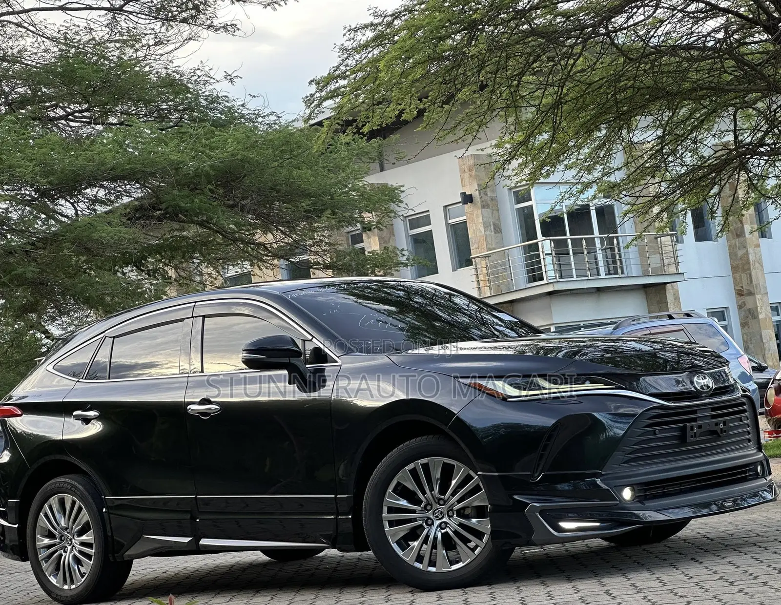 Toyota Harrier 2021 Black