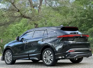 Toyota Harrier 2021 Black