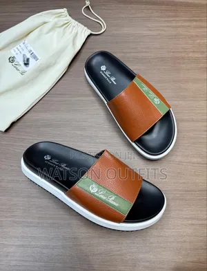 Loro Piana Brand New Men's Original Leather Sandals Classic Soles
