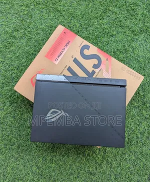 New Laptop Asus ROG Strix G15 16GB Intel Core i7 SSD 1T