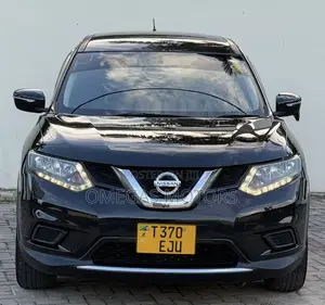 Nissan X-Trail 2.0 Petrol FWD 2014 Black